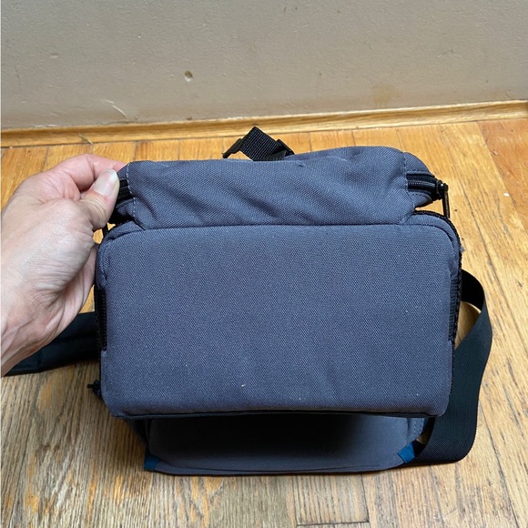 LOWEPRO NOVA 1 AW PADDED CAMERA SHOULDER BAG Dividers DSLR - Picture 3 of 11